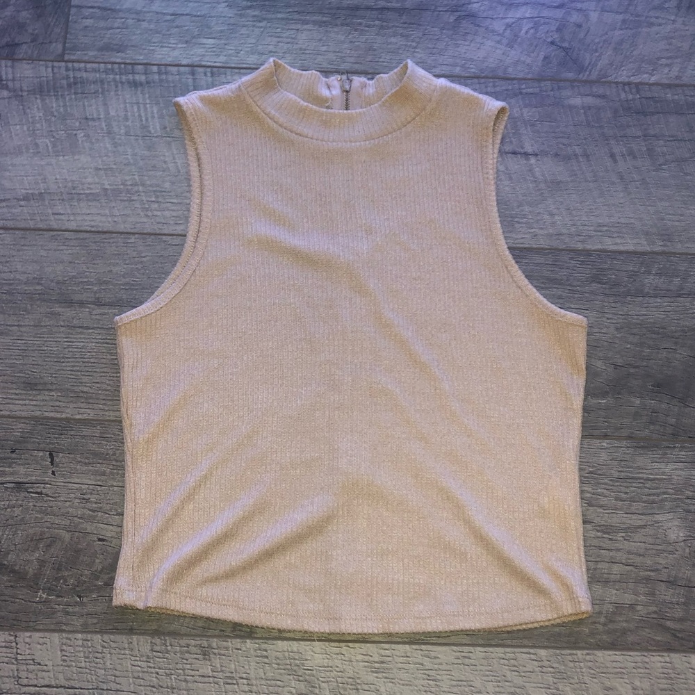 Sleeve less turtle neck top